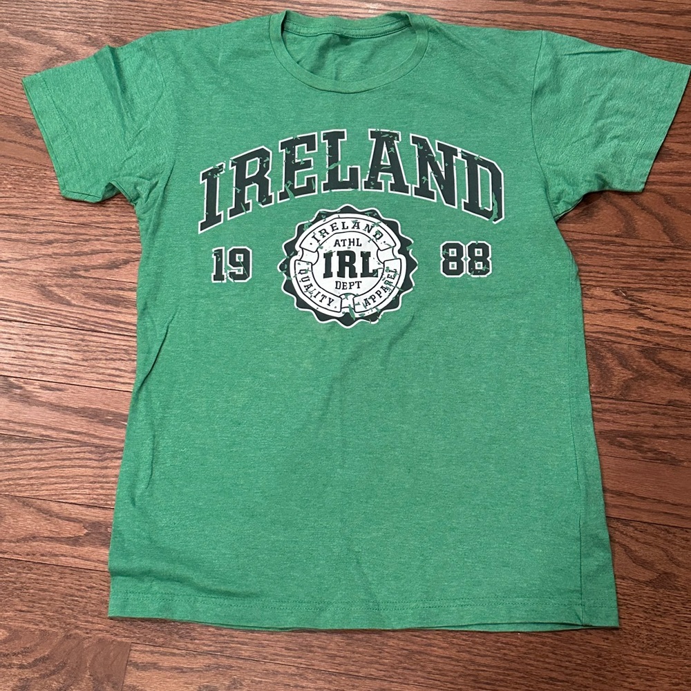 Ireland Green Graphic T-Shirt Size Small